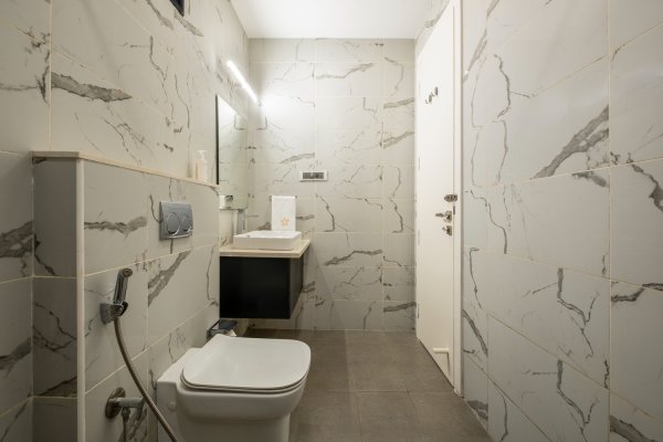 Image Title Goes Here